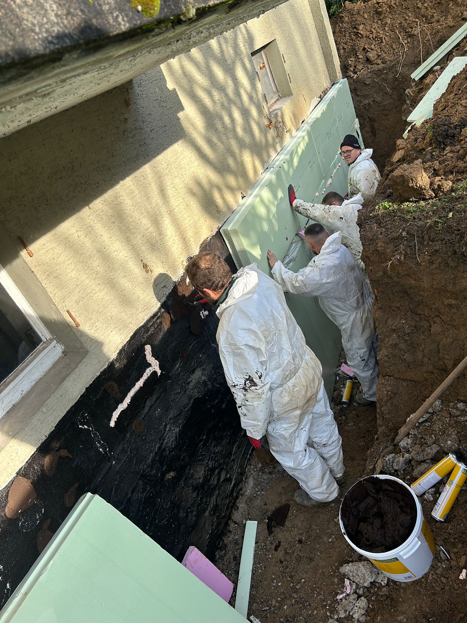 Kellerabdichtung Perimeterdämmung einbauen — Klimek GaLaBau Pforzheim